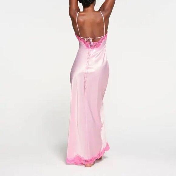SKIMS Woven Shine Lace Long Dress Cherry Blossom Pink XS Satin Slip - Picture 3 of 16